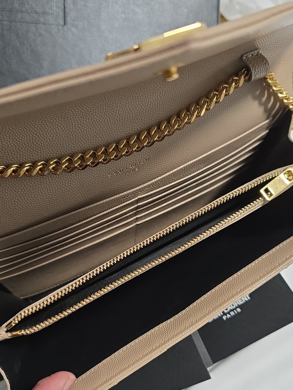Saint Laurent Beige Quilted Leather Envelope Shoulder Bag with Gold Hardware - Picture 7 of 7